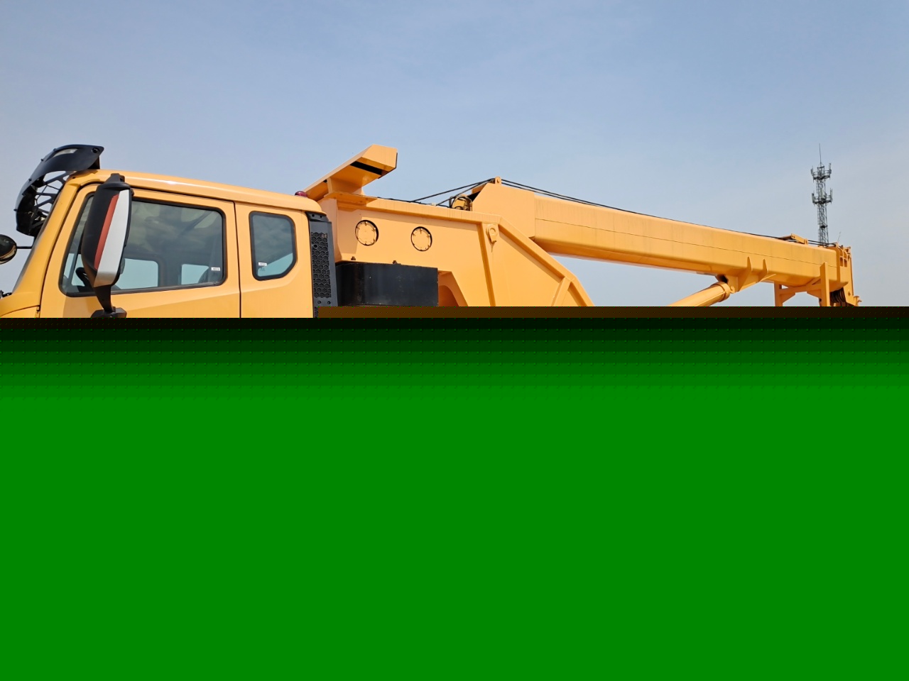 重汽豪沃NX前四后八拖吊分離重型清障車