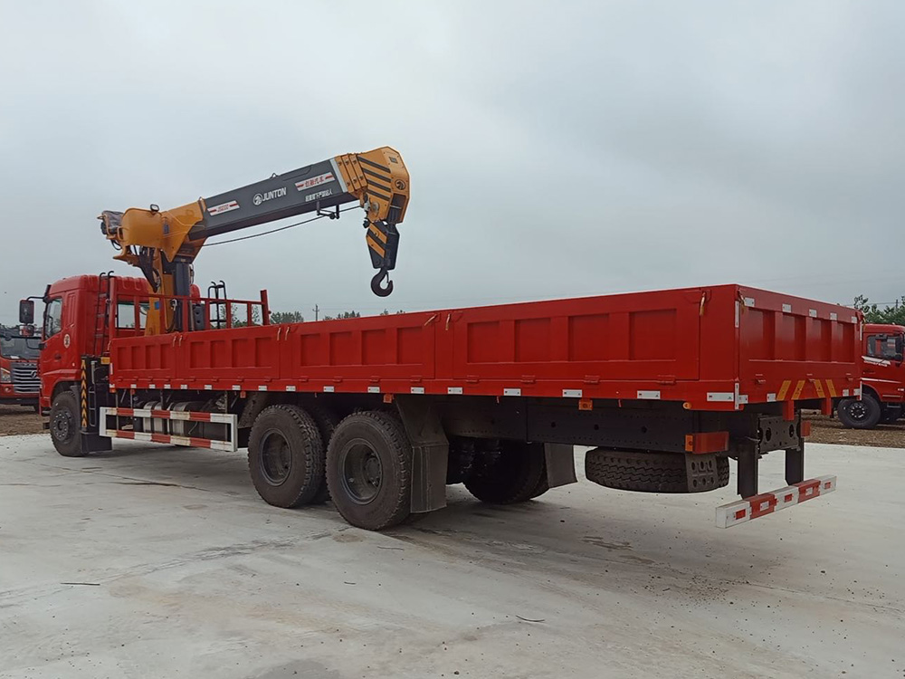 東風(fēng)華神F5后雙橋駿通12噸四節(jié)臂吊機(jī)