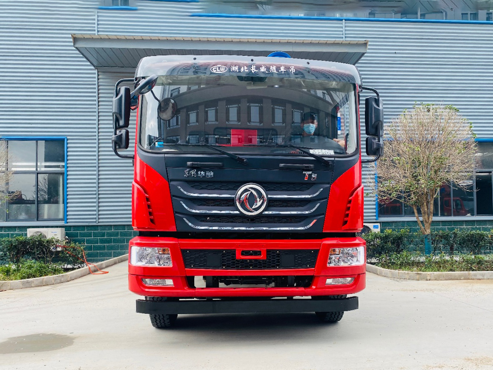 國六東風(fēng)T5后雙橋新飛工12噸五節(jié)直臂吊機(jī)隨車吊