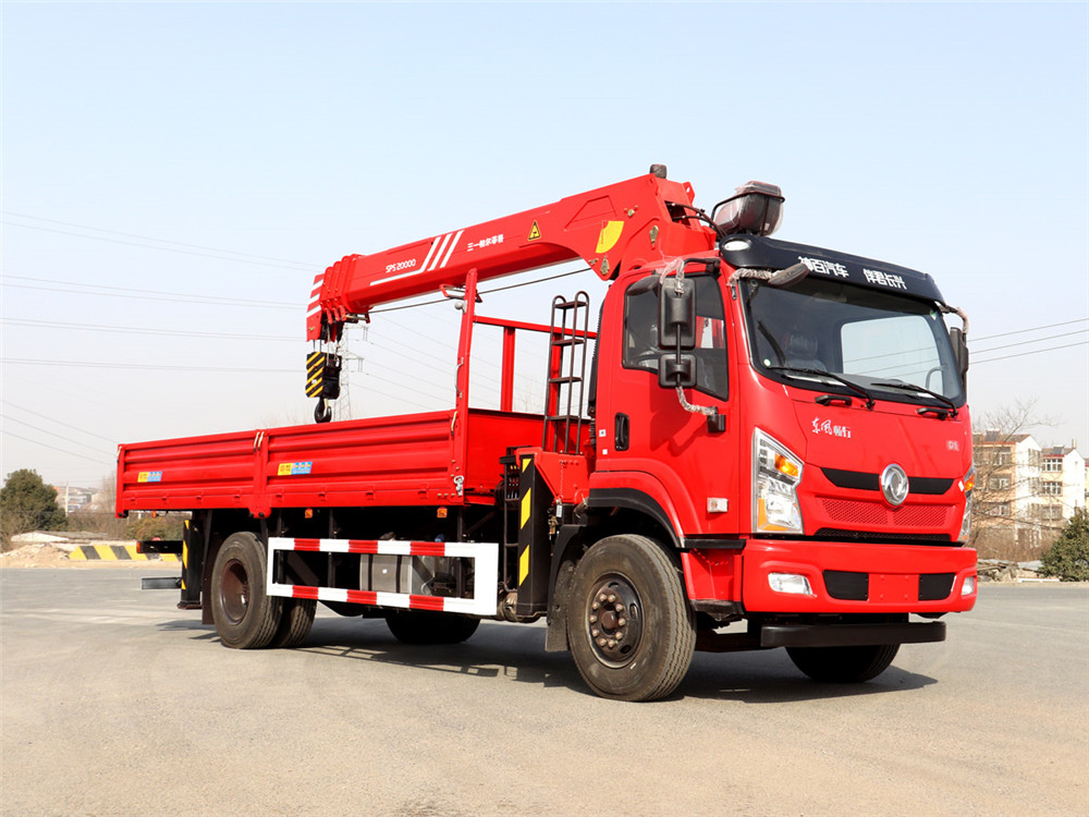 東風暢行D1單排單橋三一8噸4節(jié)臂隨車吊